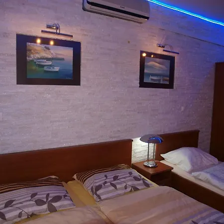 Apartments And Bungalows Vila Dalibor Nin Room photo