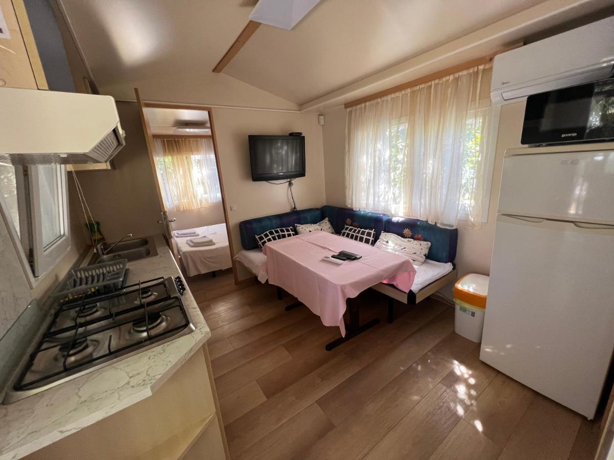 And Dalibor Apartment Nin